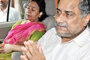 ఏడు దీక్షలు.. ఒక్క గర్జన.. ముద్రగడ వెళ్లిపోయారు! కాపుల గొంతు ఇక ఎవరు?