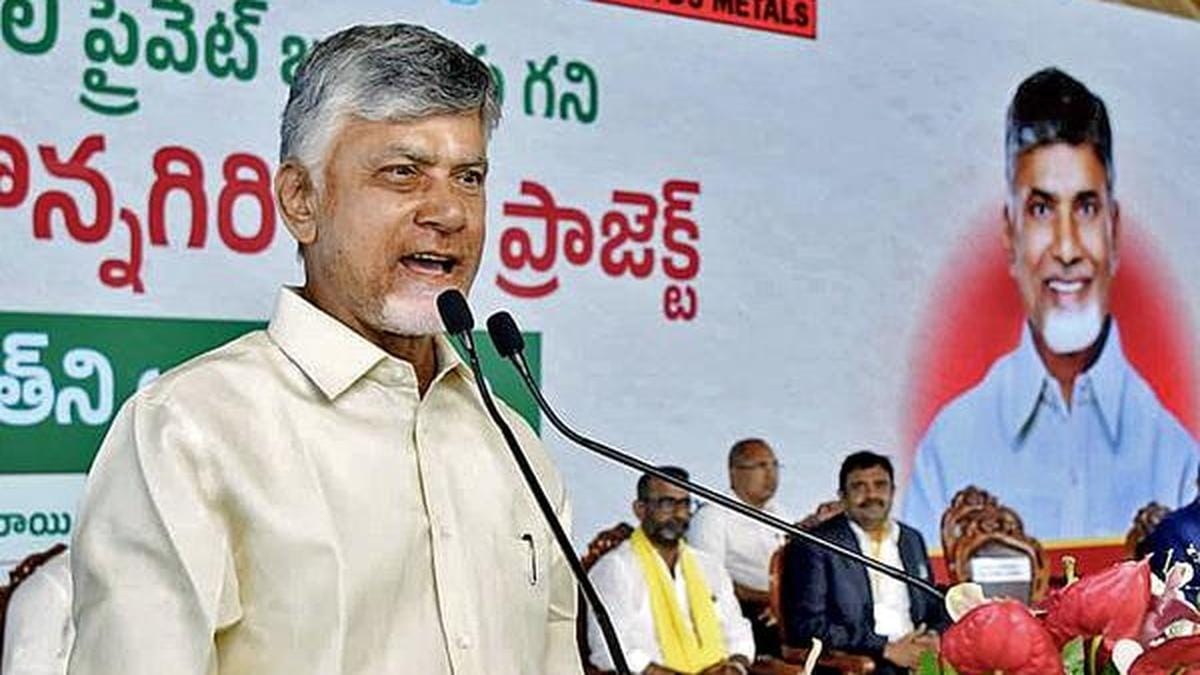 పట్టణ స్థానిక సంస్థల్లో మేయర్, చైర్మన్ ప్రత్యక్ష ఎన్నికల ప్రకటన