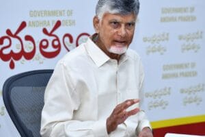 అమరావతిలో నెలకు రూ.2 వేల కోట్ల పనులు చేయాలి: చంద్రబాబు