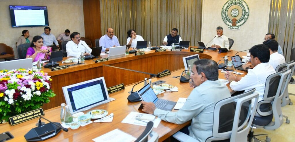 క్యాబినెట్ కీలక నిర్ణయాలు: తల్లికి వందనం రెండో విడతకు ఓకే