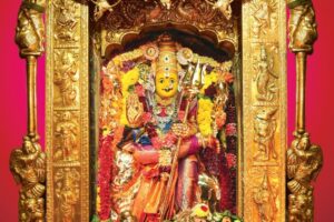 దుర్గాష్టమి వేళ ఇంద్రకీలాద్రిపై భక్తుల సందడి